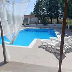 Terra Luxury